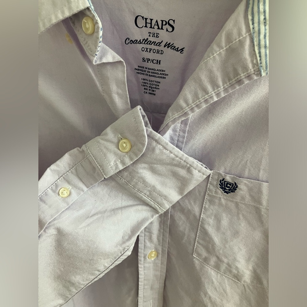 🌸 3/$15 Men’s buttoned down shirt